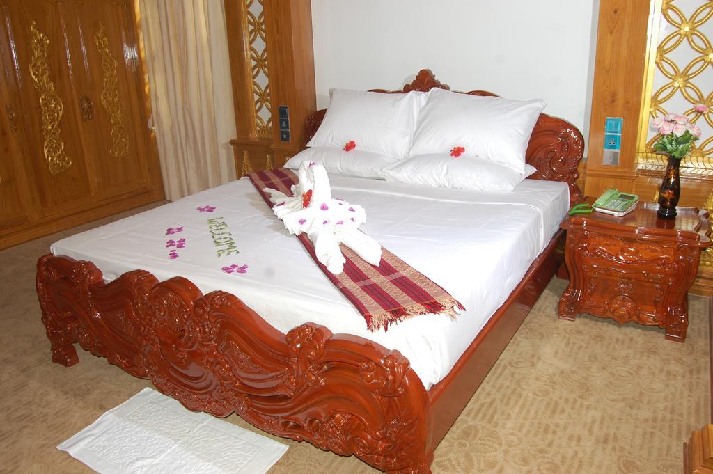 Su Tine San Royal Palace Hotel Bagan Cameră foto