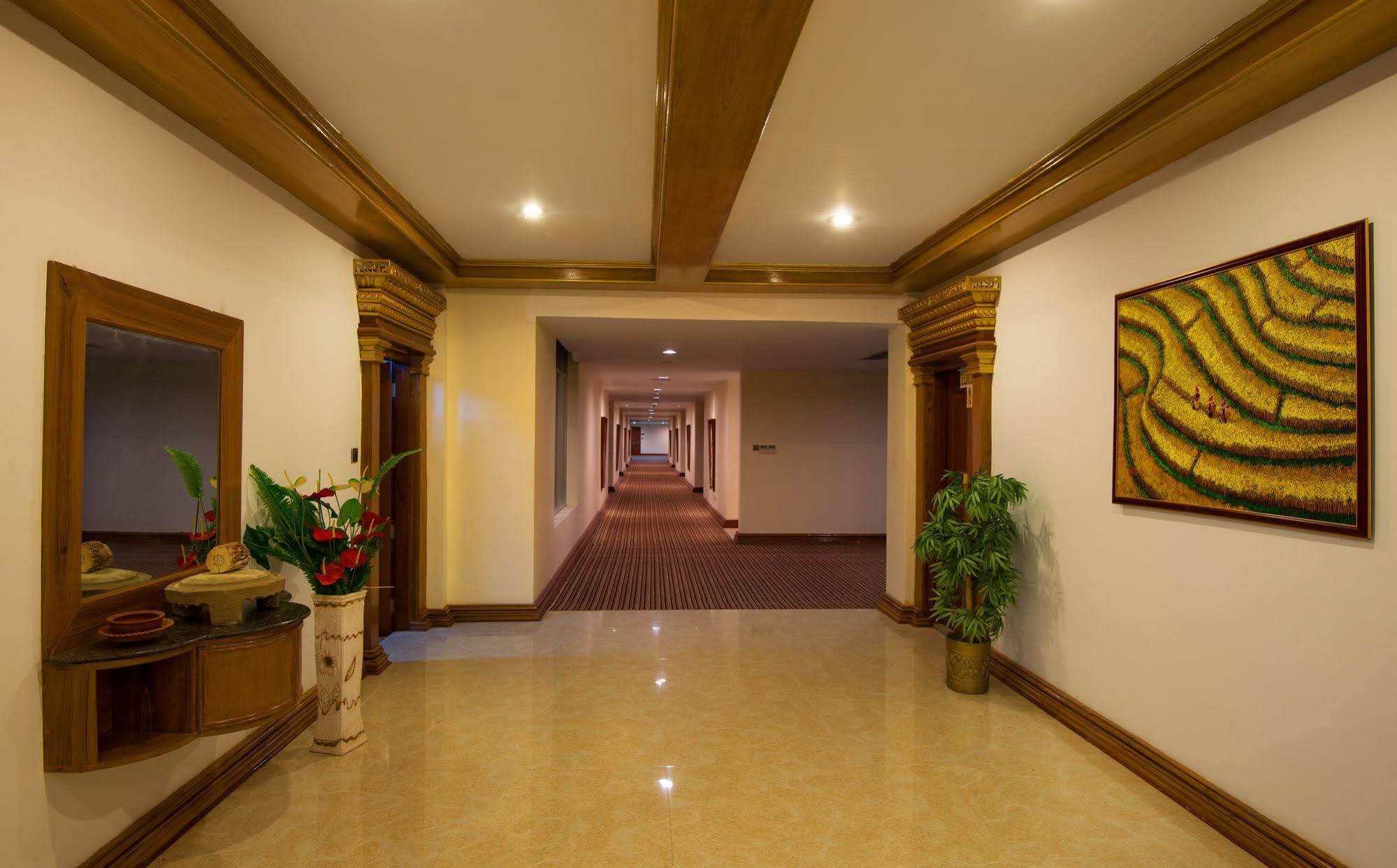 Su Tine San Royal Palace Hotel Bagan Exterior foto